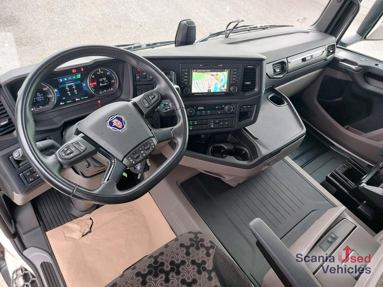 SCANIA R 460 A4x2NA, SUPER, Navi, Standklima - Камион влекач: слика 3 SCANIA R 460 A4x2NA, SUPER, Navi, Standklima - Камион влекач: слика 3