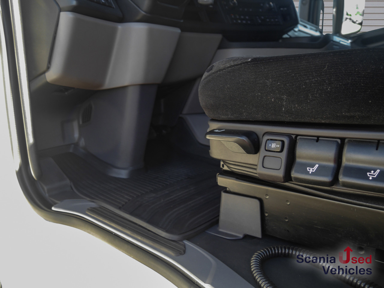 SCANIA R 460 A4x2EB - SUPER - - Камион влекач: слика 4 SCANIA R 460 A4x2EB - SUPER - - Камион влекач: слика 4