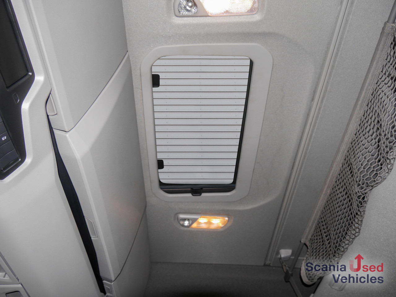 SCANIA R 460 A4x2NA - SUPER - - Камион влекач: слика 2 SCANIA R 460 A4x2NA - SUPER - - Камион влекач: слика 2