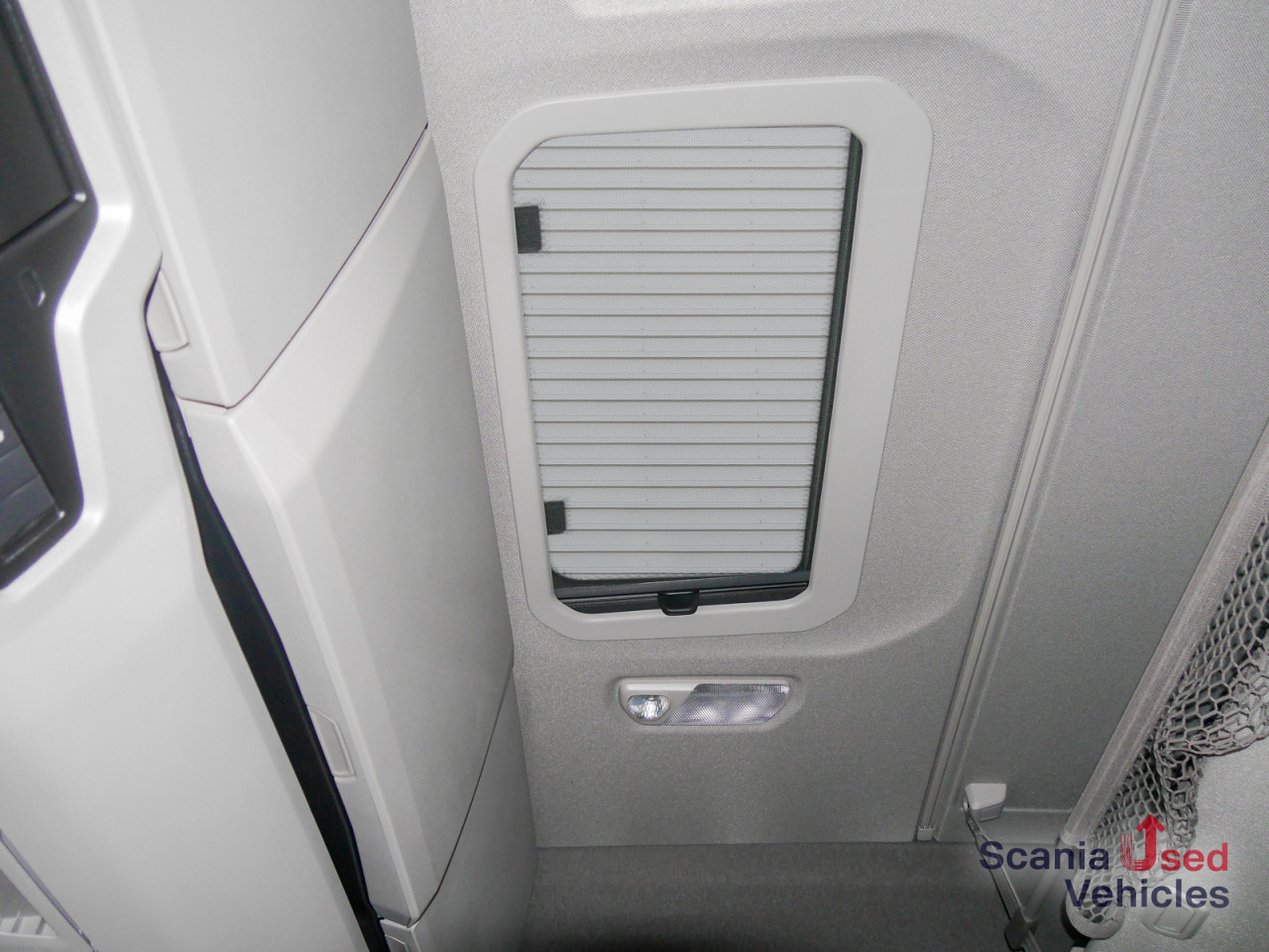 SCANIA R 460 A4x2NA - SUPER - - Камион влекач: слика 2 SCANIA R 460 A4x2NA - SUPER - - Камион влекач: слика 2