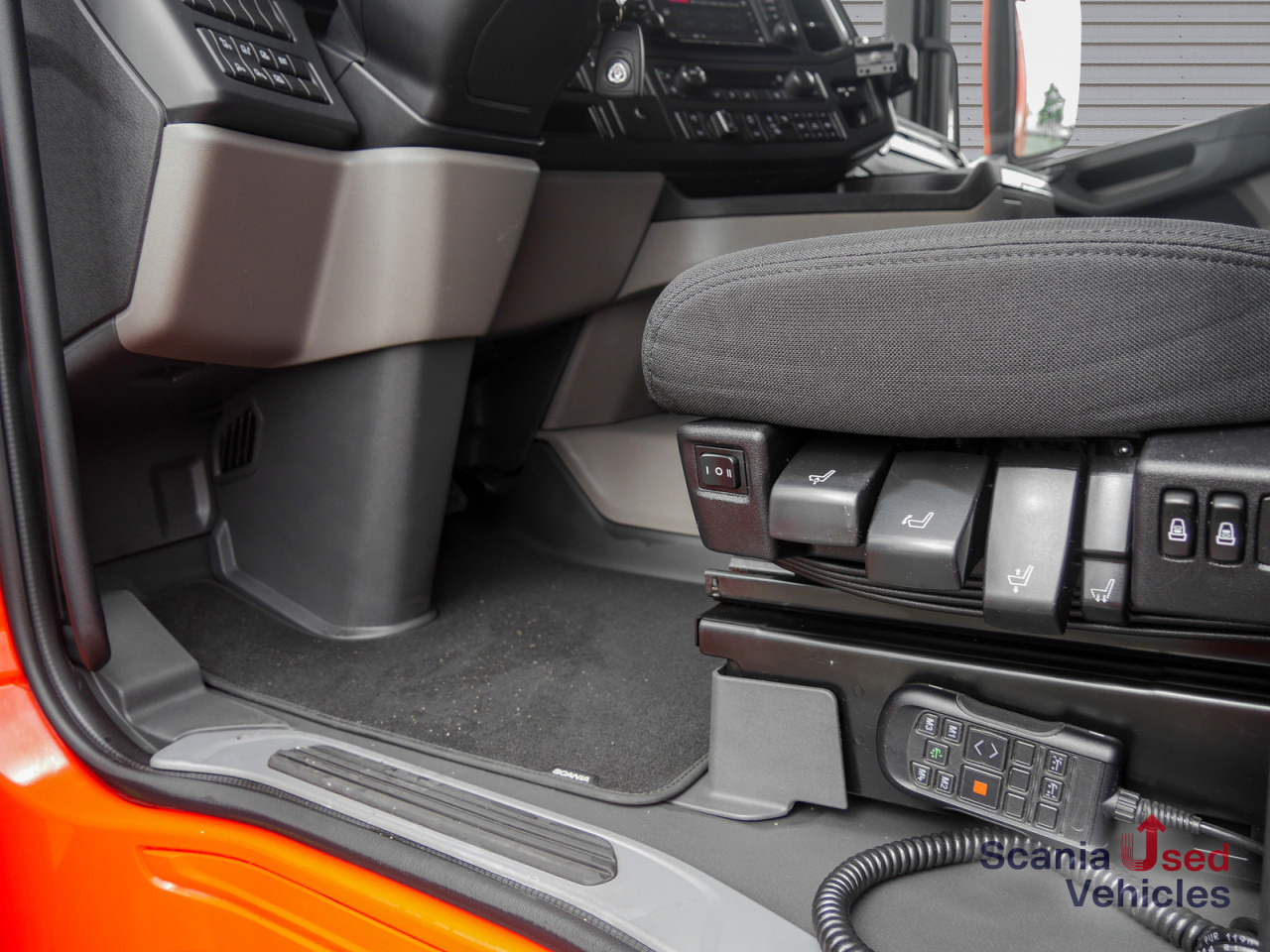 SCANIA R 410 B6x2*4LB Jumbo, Lenkachse, Standklima - Транспортер на контејнер/ Камион со променливо тело: слика 4 SCANIA R 410 B6x2*4LB Jumbo, Lenkachse, Standklima - Транспортер на контејнер/ Камион со променливо тело: слика 4