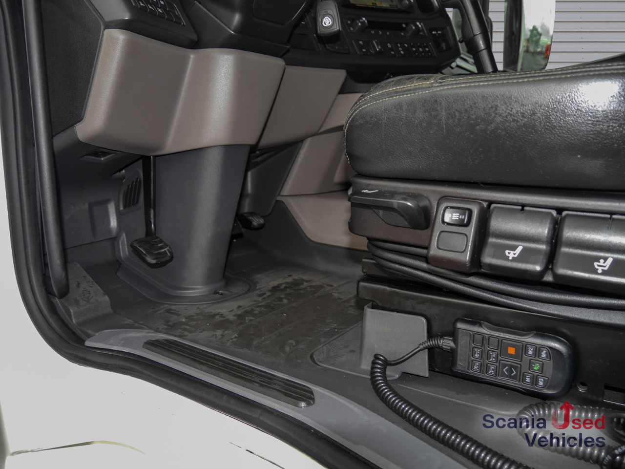 SCANIA R 450 B6x2NB - Schaltgetriebe / LBW - - Транспортер на контејнер/ Камион со променливо тело: слика 3 SCANIA R 450 B6x2NB - Schaltgetriebe / LBW - - Транспортер на контејнер/ Камион со променливо тело: слика 3