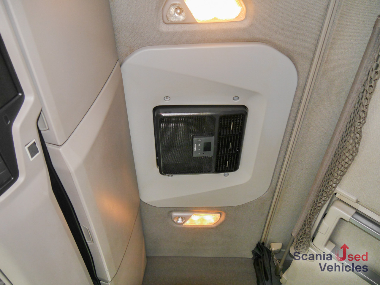 SCANIA R 450 B6x2NB - Schaltgetriebe / LBW - - Транспортер на контејнер/ Камион со променливо тело: слика 2 SCANIA R 450 B6x2NB - Schaltgetriebe / LBW - - Транспортер на контејнер/ Камион со променливо тело: слика 2