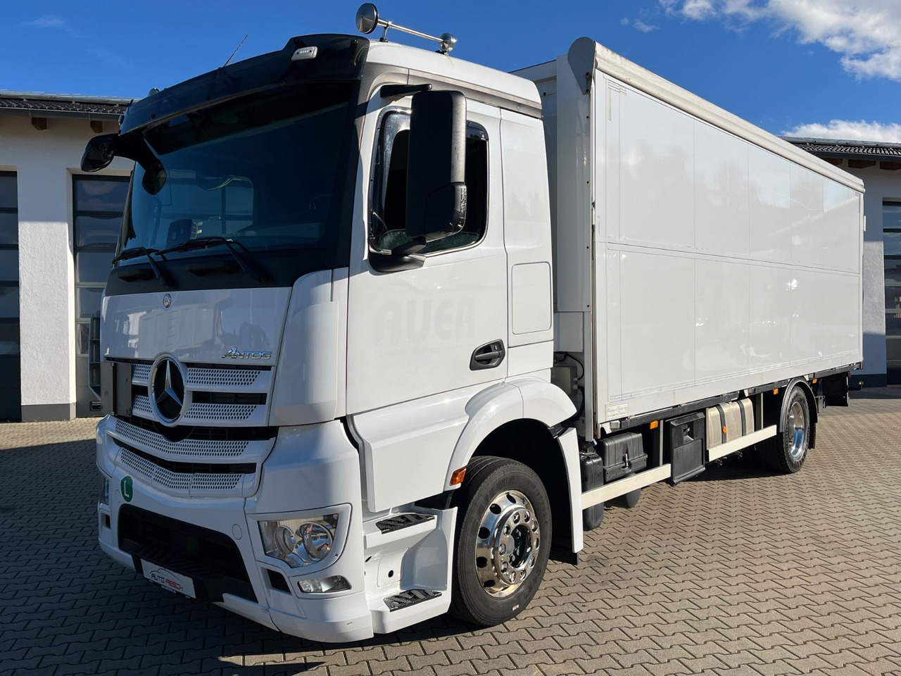 Mercedes-Benz Antos 1836 Klappwand Getränkekoffer beheizt - Камион за пијалоци: слика 1 Mercedes-Benz Antos 1836 Klappwand Getränkekoffer beheizt - Камион за пијалоци: слика 1