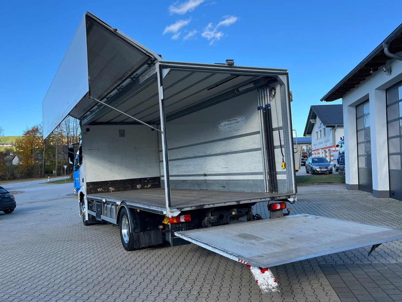 Mercedes-Benz Antos 1836 Klappwand Getränkekoffer beheizt - Камион за пијалоци: слика 5 Mercedes-Benz Antos 1836 Klappwand Getränkekoffer beheizt - Камион за пијалоци: слика 5