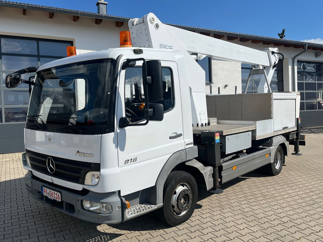 Mercedes-Benz Atego 816 ESDA TG 1800 Steiger 1000V isoliert - Камион со подигачка кошница: слика 3 Mercedes-Benz Atego 816 ESDA TG 1800 Steiger 1000V isoliert - Камион со подигачка кошница: слика 3