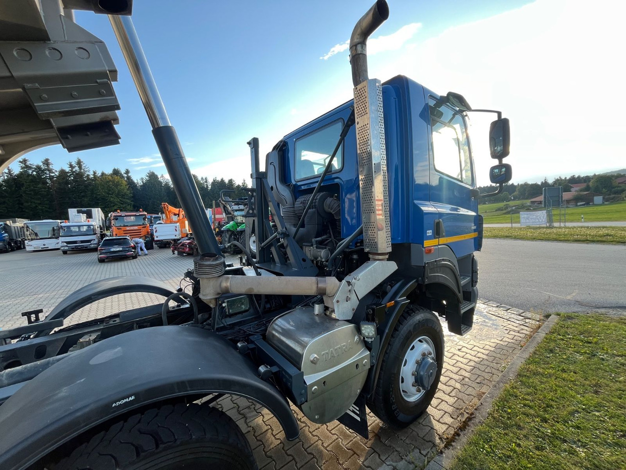 Tatra Phoenix 460T 158 8x8 20m³ Kippmulde - Кипер: слика 4 Tatra Phoenix 460T 158 8x8 20m³ Kippmulde - Кипер: слика 4