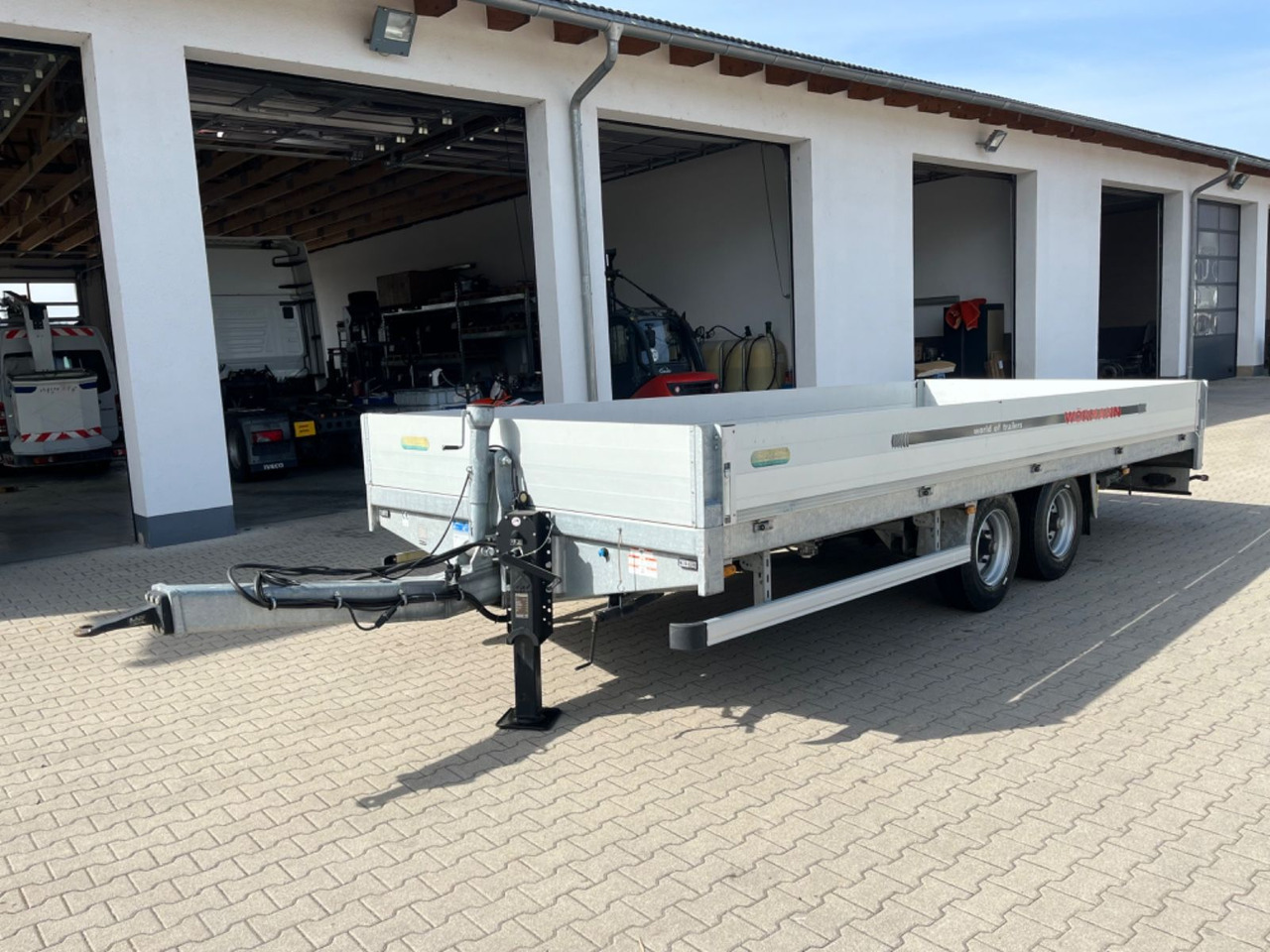 Wörmann LTH 105.62/247 BS mit Rampen - Приколка платформа: слика 1 Wörmann LTH 105.62/247 BS mit Rampen - Приколка платформа: слика 1