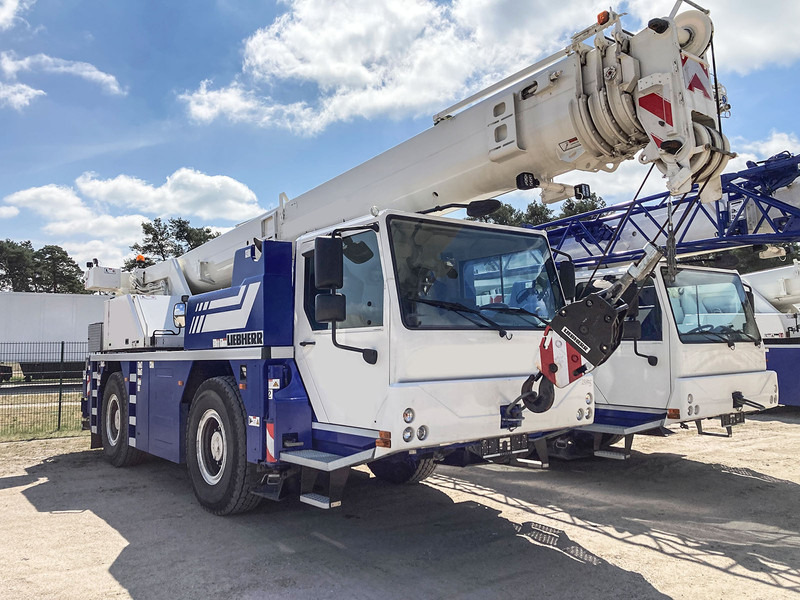 Liebherr LTM 1030-2.1 - Мобилен кран: слика 1 Liebherr LTM 1030-2.1 - Мобилен кран: слика 1