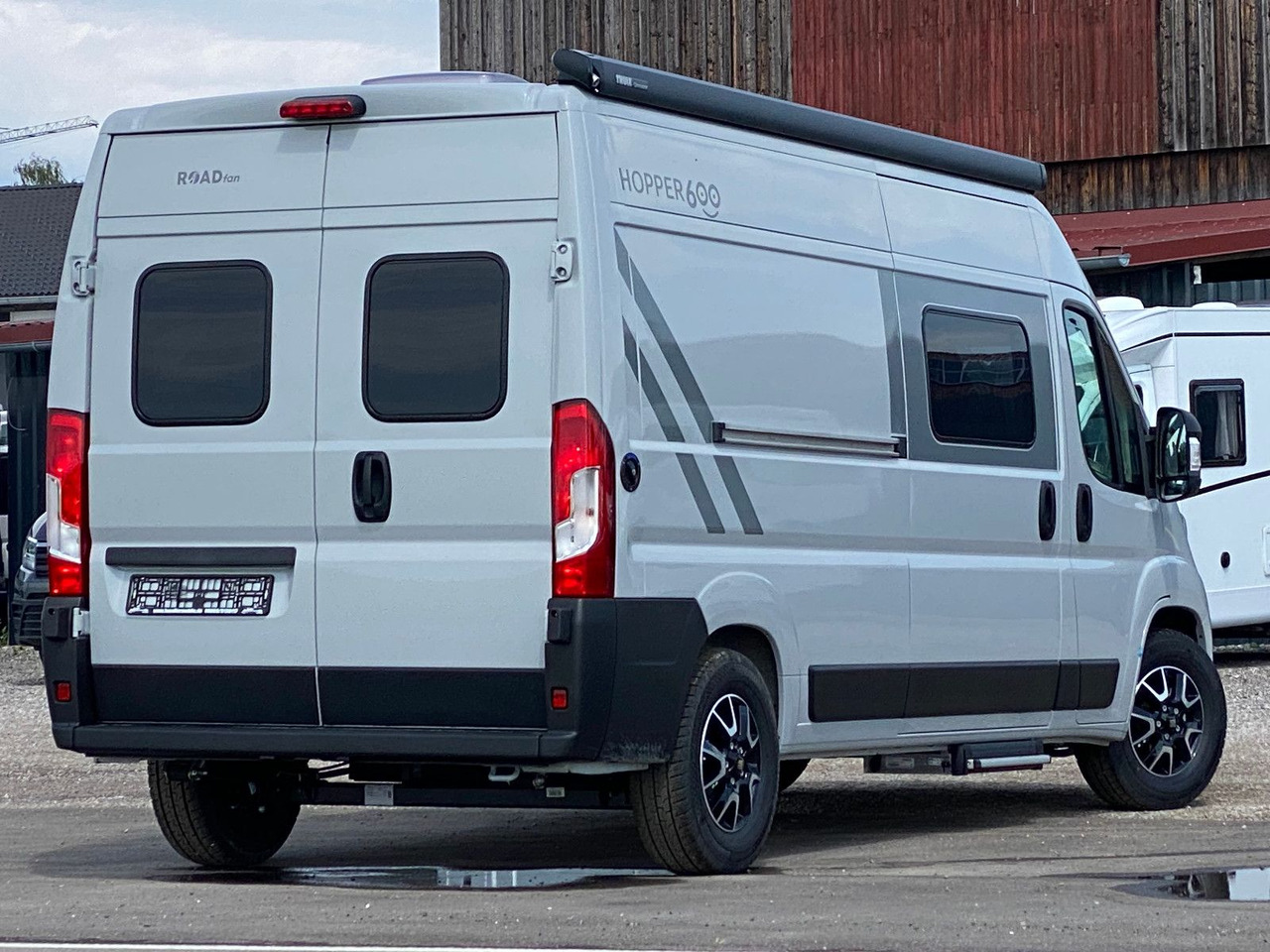 Carado CV 600 Dieselstandheizung, Skyroof, white Label - Кампер комбе: слика 5 Carado CV 600 Dieselstandheizung, Skyroof, white Label - Кампер комбе: слика 5