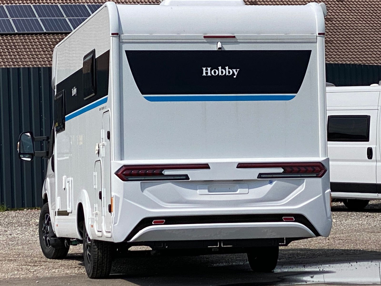 Hobby OnTour C 700 GQ MJ25/MARKISE/RFK/SAFETY-PAKET - Полуинтегриран кампер: слика 4 Hobby OnTour C 700 GQ MJ25/MARKISE/RFK/SAFETY-PAKET - Полуинтегриран кампер: слика 4