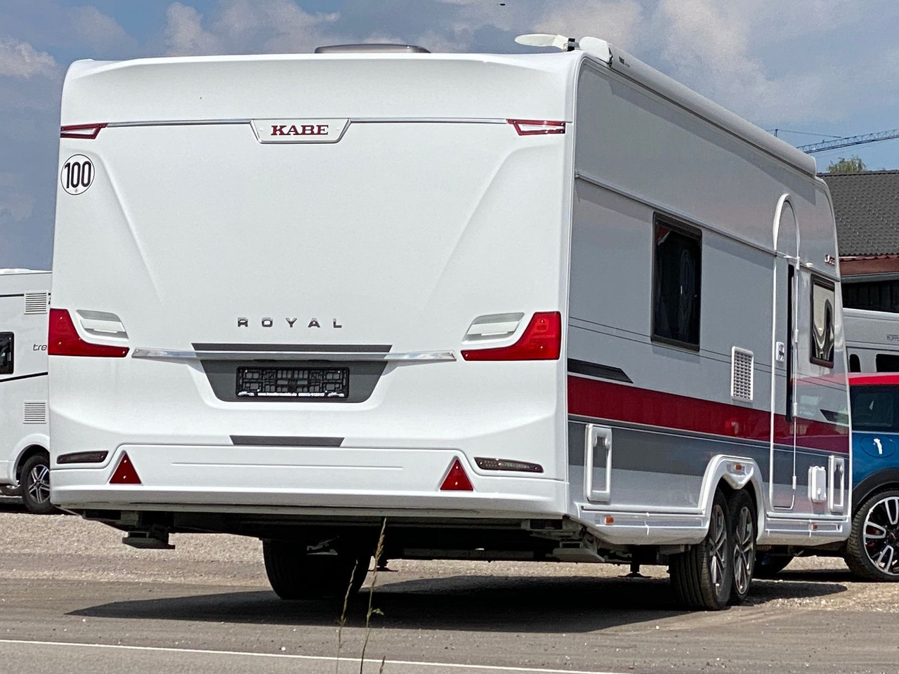 Kabe Royal 740 TDL KS, Voll Ausstattung, Hubstützen - Камп приколка: слика 5 Kabe Royal 740 TDL KS, Voll Ausstattung, Hubstützen - Камп приколка: слика 5