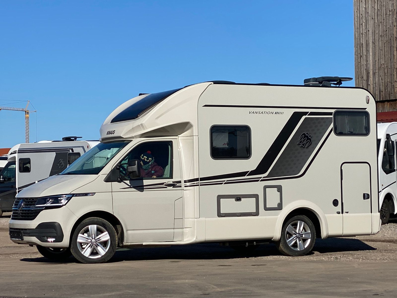 Knaus TOURER CUVISION 500 MQ,4 Personen,slide Bett Knaus TOURER CUVISION 500 MQ,4 Personen - Полуинтегриран кампер: слика 4 Knaus TOURER CUVISION 500 MQ,4 Personen,slide Bett Knaus TOURER CUVISION 500 MQ,4 Personen - Полуинтегриран кампер: слика 4