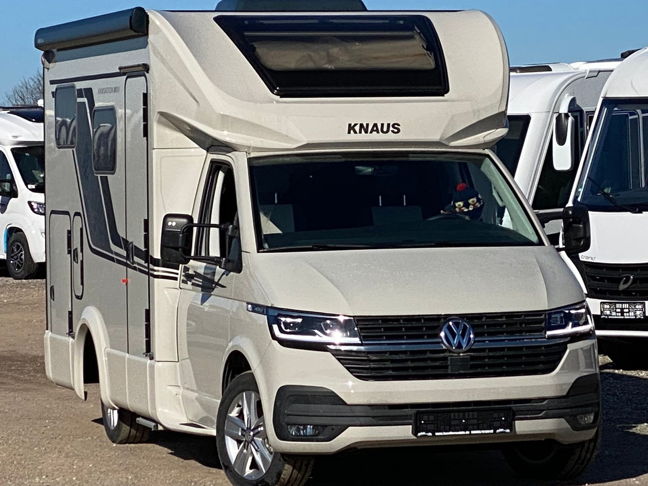 Knaus TOURER CUVISION 500 MQ,4 Personen,slide Bett Knaus TOURER CUVISION 500 MQ,4 Personen - Полуинтегриран кампер: слика 2 Knaus TOURER CUVISION 500 MQ,4 Personen,slide Bett Knaus TOURER CUVISION 500 MQ,4 Personen - Полуинтегриран кампер: слика 2