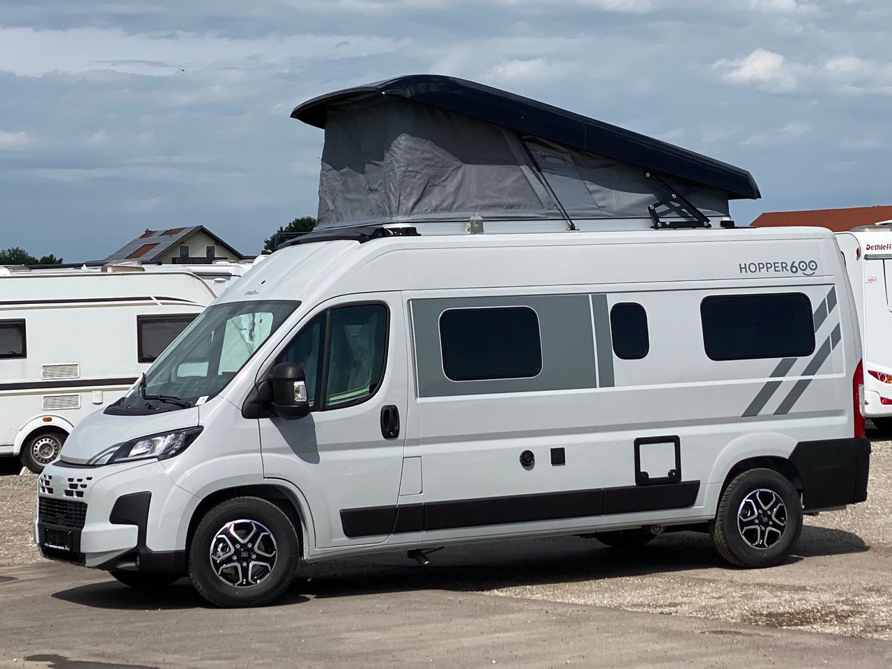 LMC INNOVAN 600 ,Aufstelldach,Automatik,25 Modell - Кампер комбе: слика 3 LMC INNOVAN 600 ,Aufstelldach,Automatik,25 Modell - Кампер комбе: слика 3