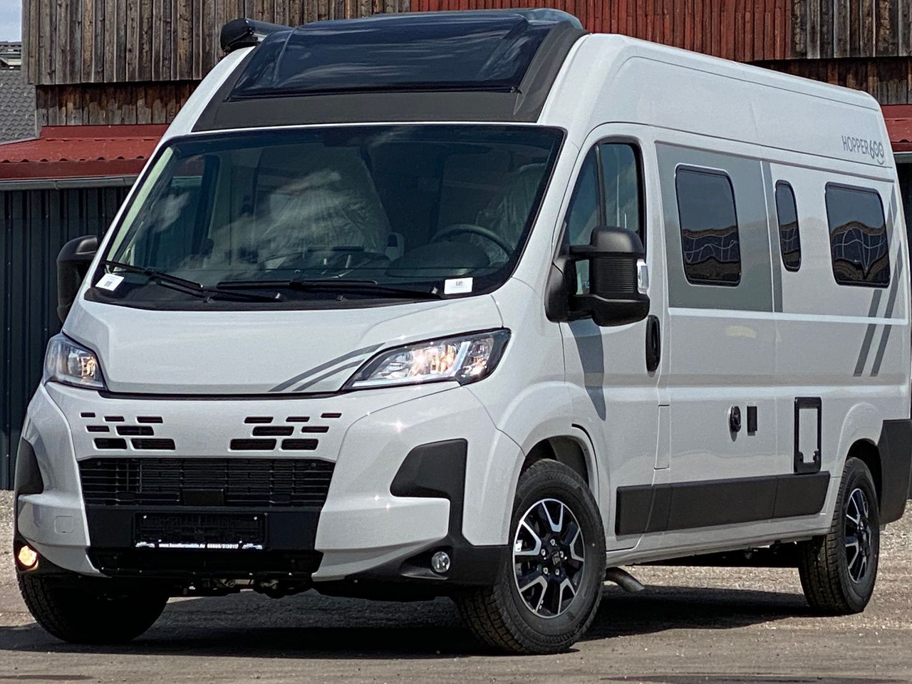 LMC INNOVAN 600 ,Dieselheizung,Modell 25 Skyroof - Кампер комбе: слика 1 LMC INNOVAN 600 ,Dieselheizung,Modell 25 Skyroof - Кампер комбе: слика 1