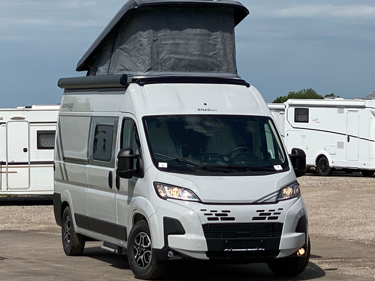 LMC INNOVAN 600 Fiat ,Aufstelldach,Modell 25 - Кампер комбе: слика 2 LMC INNOVAN 600 Fiat ,Aufstelldach,Modell 25 - Кампер комбе: слика 2