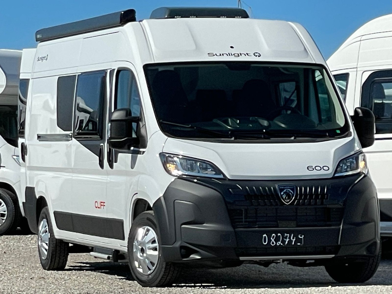 Sunlight Camper Van Cliff 600 Entry - Кампер комбе: слика 1 Sunlight Camper Van Cliff 600 Entry - Кампер комбе: слика 1