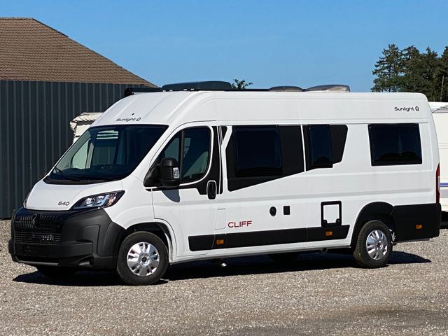 Sunlight Cliff 640 mit Längsbetten,Modell 25 - Кампер комбе: слика 4 Sunlight Cliff 640 mit Längsbetten,Modell 25 - Кампер комбе: слика 4