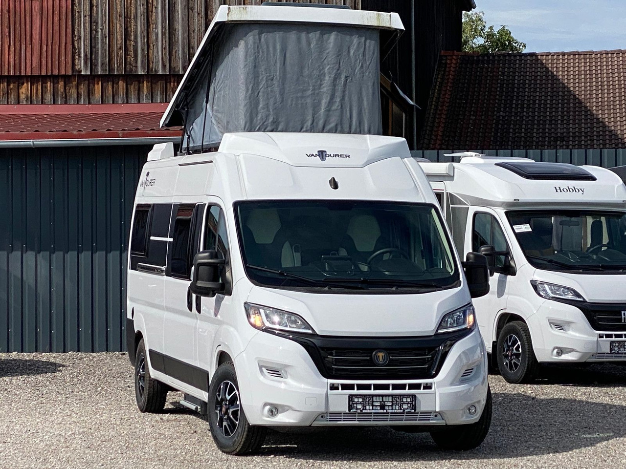 VANTourer 600 D 180PS, mit Aufstelldach,Navi,Markise - Кампер комбе: слика 2 VANTourer 600 D 180PS, mit Aufstelldach,Navi,Markise - Кампер комбе: слика 2