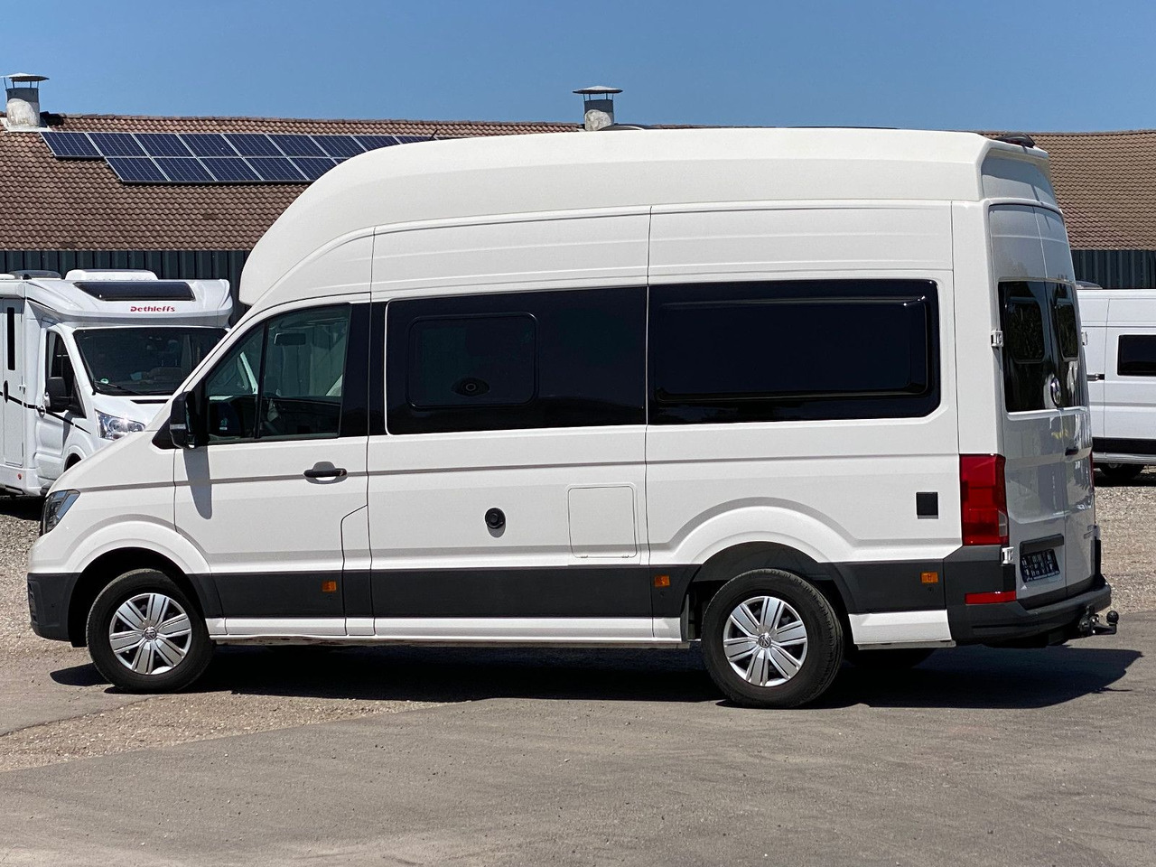 Volkswagen Grand California 600 FW, 3/4 Bett, Solar, AHK - Кампер комбе: слика 5 Volkswagen Grand California 600 FW, 3/4 Bett, Solar, AHK - Кампер комбе: слика 5