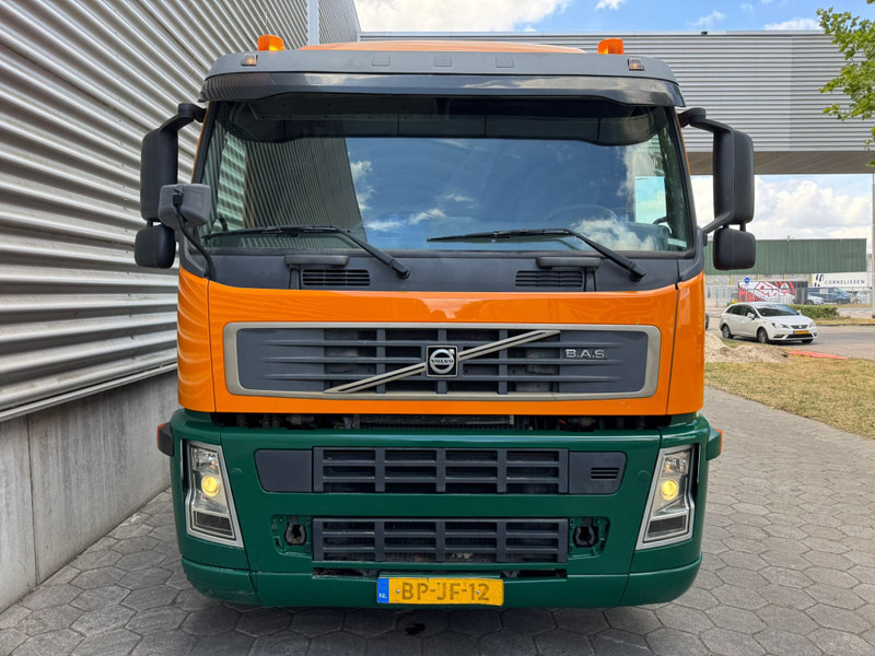 Volvo FM 300 / Machine Transport / Hydraulic Ramp / Klima / TUV:7-2025 / NL Truck - Камион: слика 4 Volvo FM 300 / Machine Transport / Hydraulic Ramp / Klima / TUV:7-2025 / NL Truck - Камион: слика 4