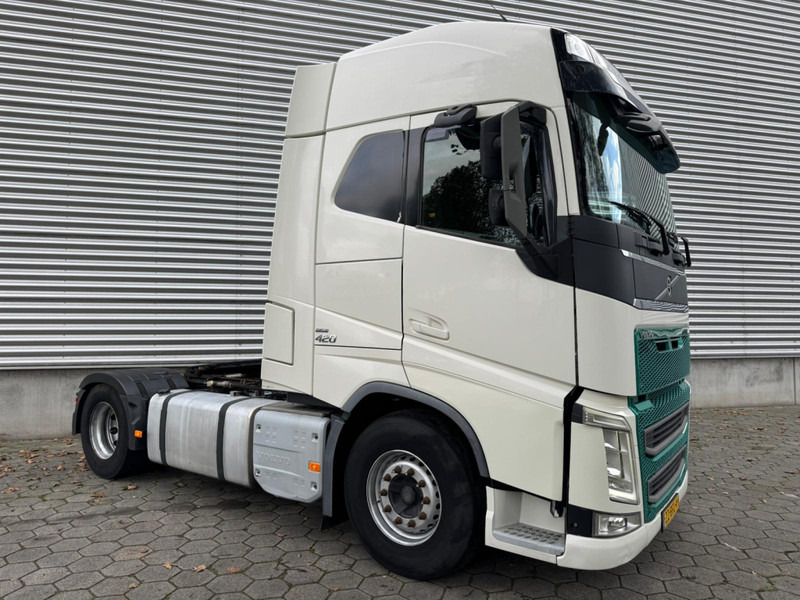 Volvo FH 420 / I-Shift / 2 Tanks / Euro 6 / NL- Truck - Камион влекач: слика 2 Volvo FH 420 / I-Shift / 2 Tanks / Euro 6 / NL- Truck - Камион влекач: слика 2