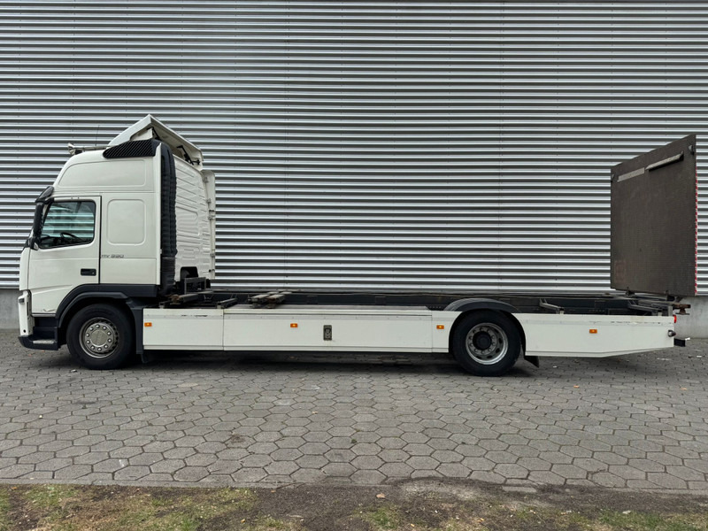 Volvo FM 330 XL EEV / I-Shift / VEB+ / 334.000..KM!! / Tail Lift / NL Truck - Транспортер на контејнер/ Камион со променливо тело: слика 5 Volvo FM 330 XL EEV / I-Shift / VEB+ / 334.000..KM!! / Tail Lift / NL Truck - Транспортер на контејнер/ Камион со променливо тело: слика 5