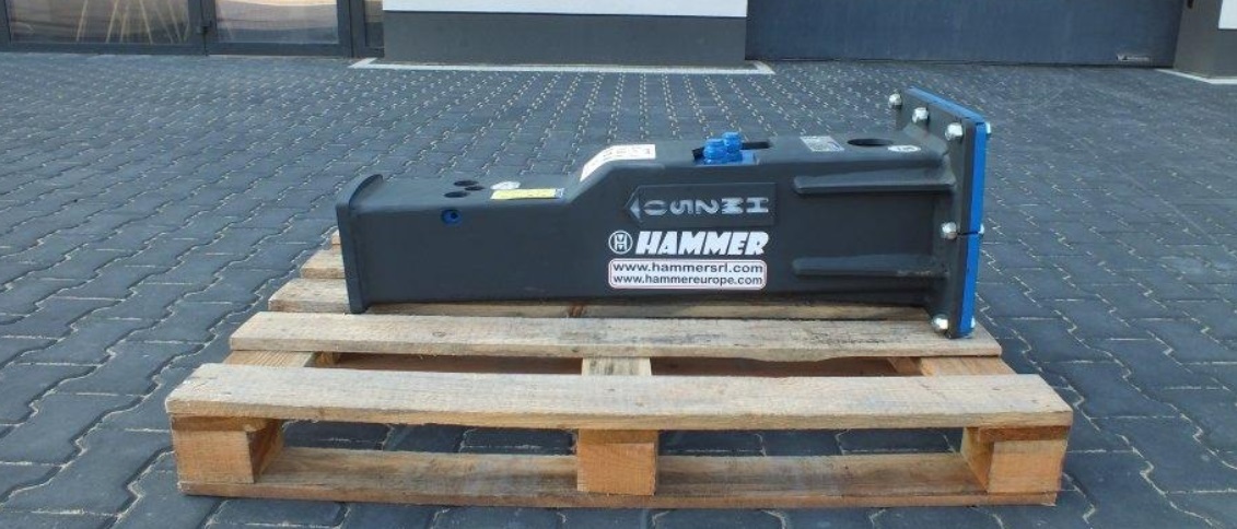 HAMMER HM 250 Hydraulic breaker 230 KG - Хидрауличен чекан за Багер: слика 1 HAMMER HM 250 Hydraulic breaker 230 KG - Хидрауличен чекан за Багер: слика 1