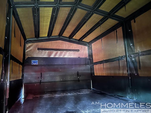 Камион со платформа Iveco 100E22 4x4 (M104): слика 17 Камион со платформа Iveco 100E22 4x4 (M104): слика 17