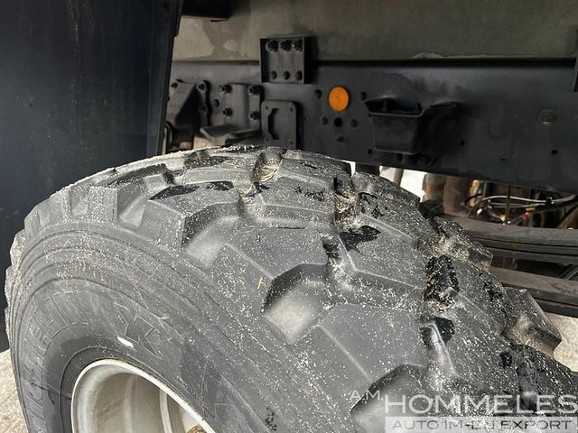 Камион со платформа Iveco 100E22 4x4 (M104): слика 13 Камион со платформа Iveco 100E22 4x4 (M104): слика 13