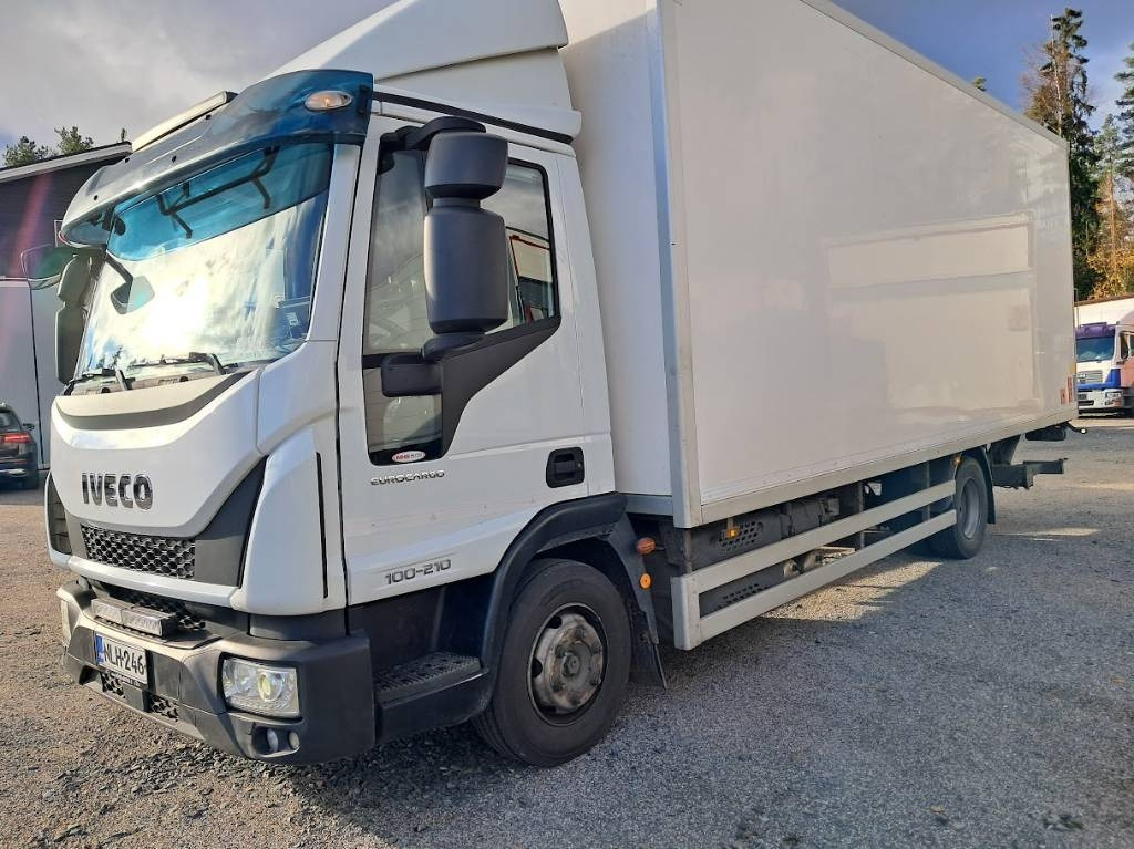 Iveco Eurocargo 100 E21 - Камион сандучар: слика 1 Iveco Eurocargo 100 E21 - Камион сандучар: слика 1