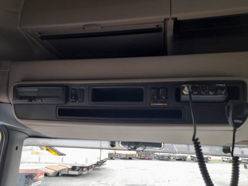 Камион со кран Scania R 560: слика 12