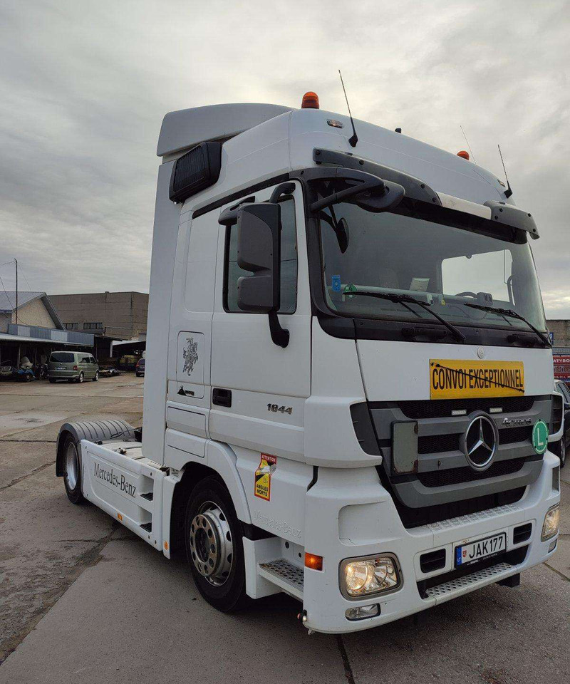 Mercedes-Benz Actros 1844 LS - Камион влекач: слика 1 Mercedes-Benz Actros 1844 LS - Камион влекач: слика 1