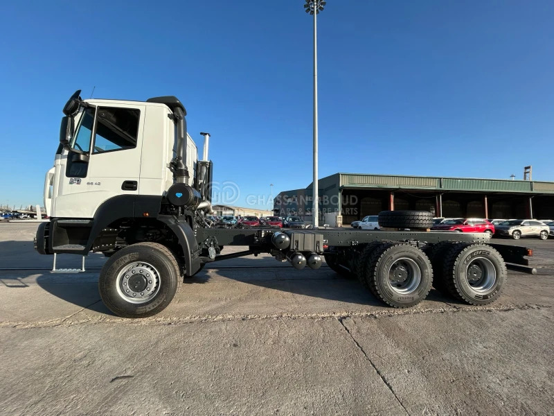 ASTRA HD9 6x6 CHASSIS - Barcelona Stock - Камион со кабинска шасија: слика 2 ASTRA HD9 6x6 CHASSIS - Barcelona Stock - Камион со кабинска шасија: слика 2