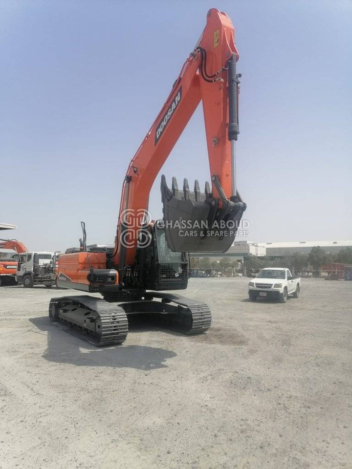 DOOSAN DX225 LCA – CHAIN EXCAVATOR OPERATING WEIGHT 22 TON APPROX. WITH BUCKET 1.08 Cu.M BUCKET ( HEAVY DUTY) MY2022 - Багер гасеничар: слика 3 DOOSAN DX225 LCA – CHAIN EXCAVATOR OPERATING WEIGHT 22 TON APPROX. WITH BUCKET 1.08 Cu.M BUCKET ( HEAVY DUTY) MY2022 - Багер гасеничар: слика 3