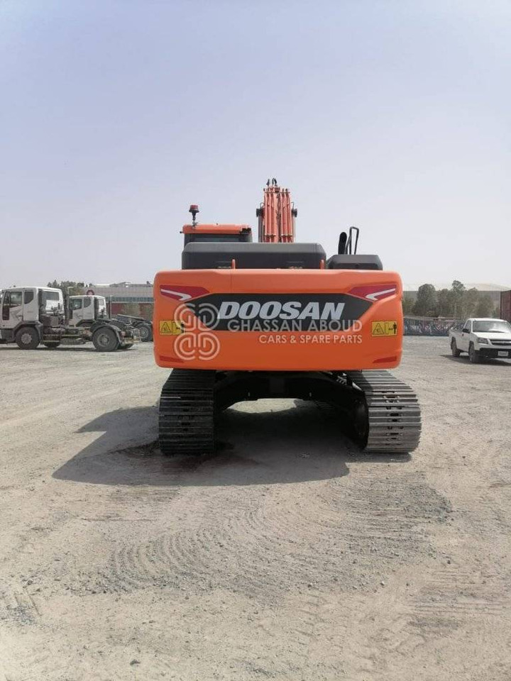 DOOSAN DX225 LCA – CHAIN EXCAVATOR OPERATING WEIGHT 22 TON APPROX. WITH BUCKET 1.08 Cu.M BUCKET ( HEAVY DUTY) MY2022 - Багер гасеничар: слика 2 DOOSAN DX225 LCA – CHAIN EXCAVATOR OPERATING WEIGHT 22 TON APPROX. WITH BUCKET 1.08 Cu.M BUCKET ( HEAVY DUTY) MY2022 - Багер гасеничар: слика 2