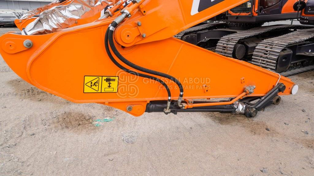 Develon DX225LCA-7M Crawler Excavator MY2025 - Багер гасеничар: слика 2 Develon DX225LCA-7M Crawler Excavator MY2025 - Багер гасеничар: слика 2