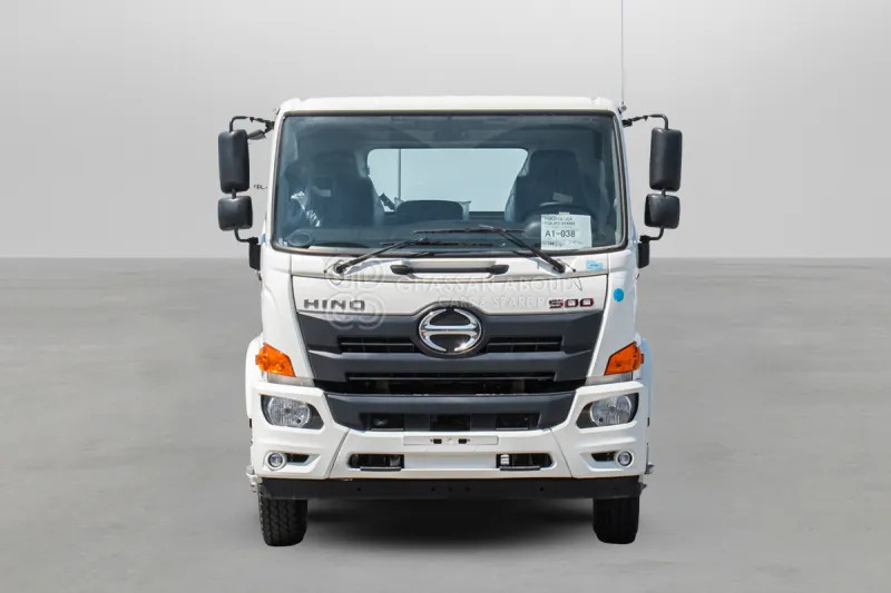 Hino 500 FG 4x2 Chassis - Камион со кабинска шасија: слика 2 Hino 500 FG 4x2 Chassis - Камион со кабинска шасија: слика 2