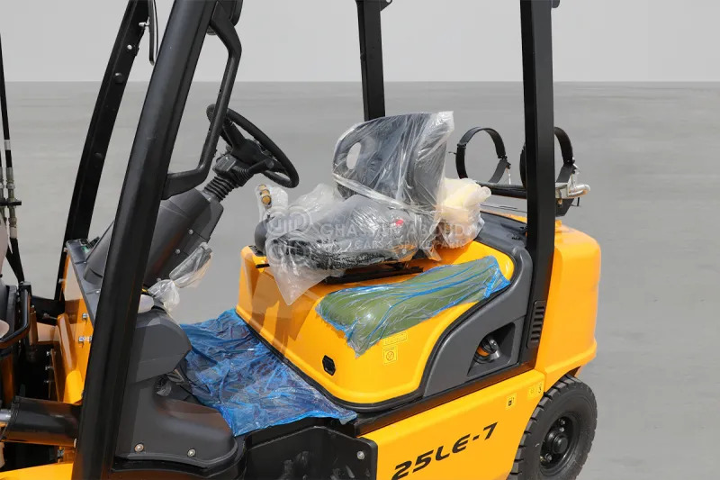 Hyundai Forklift 30LE-7 3 TONS LPG 3 STAGE - Плински вилушкар: слика 3 Hyundai Forklift 30LE-7 3 TONS LPG 3 STAGE - Плински вилушкар: слика 3