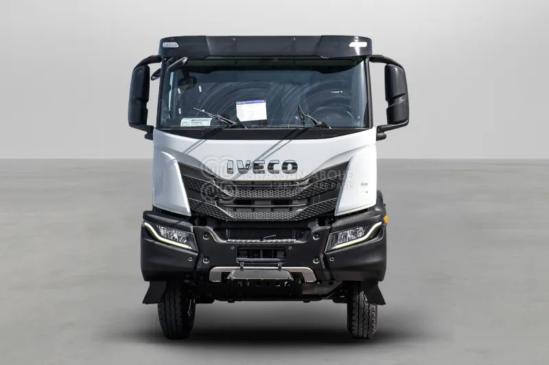 IVECO T-WAY AT380T47H 6X4 R24 TYRES CHASSIS - Barcelona Stock - Камион со кабинска шасија: слика 2 IVECO T-WAY AT380T47H 6X4 R24 TYRES CHASSIS - Barcelona Stock - Камион со кабинска шасија: слика 2