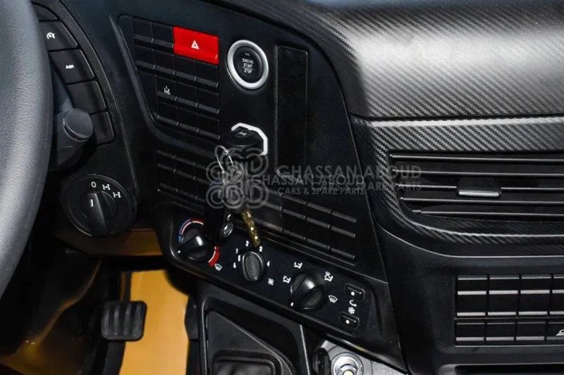 Iveco T-WAY AD380T47H 6x4 R24 Tyres Chassis - Barcelona Stock - Камион со кабинска шасија: слика 5 Iveco T-WAY AD380T47H 6x4 R24 Tyres Chassis - Barcelona Stock - Камион со кабинска шасија: слика 5