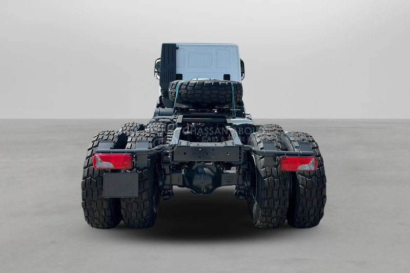 Iveco T-WAY AT720T47WTH 6x6 R20 Tyres Tractor Head - Barcelona Stock - Камион влекач: слика 3 Iveco T-WAY AT720T47WTH 6x6 R20 Tyres Tractor Head - Barcelona Stock - Камион влекач: слика 3