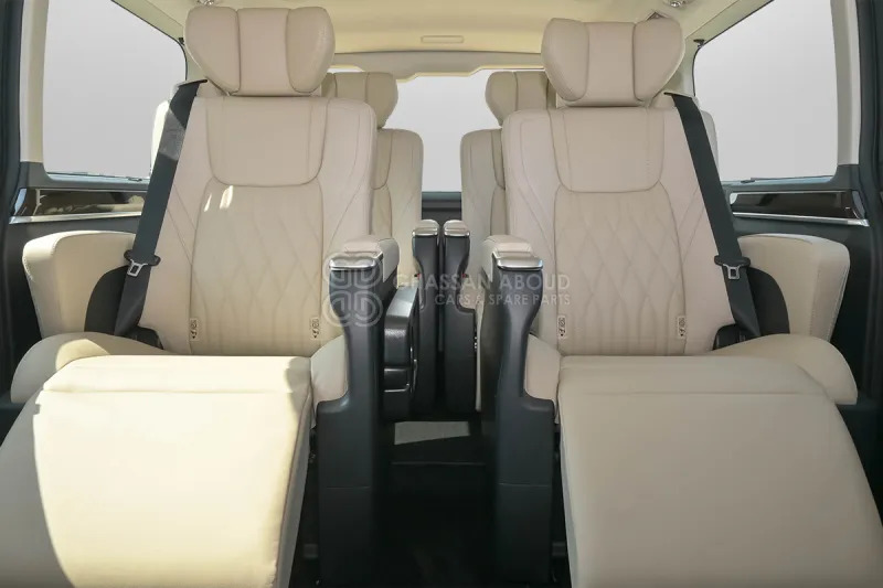 Toyota Granvia STANDARD ROOF - Патничко комбе: слика 3 Toyota Granvia STANDARD ROOF - Патничко комбе: слика 3