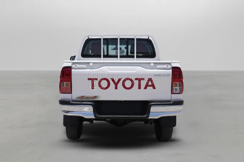Toyota Hilux 4X4 Double Cabin - Пикап, Комби со двојна кабина: слика 4 Toyota Hilux 4X4 Double Cabin - Пикап, Комби со двојна кабина: слика 4