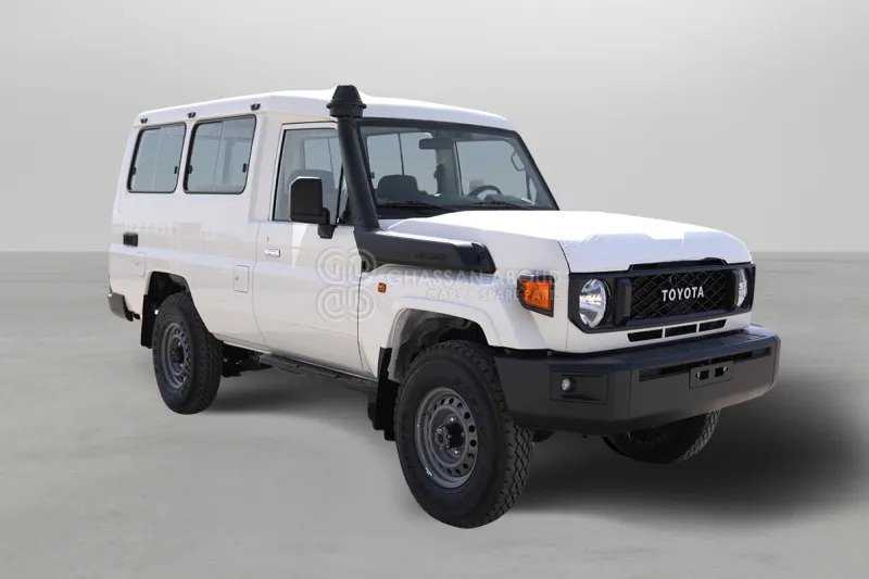 Toyota Land Cruiser HardTop LC78 4X4 - Автомобил: слика 1 Toyota Land Cruiser HardTop LC78 4X4 - Автомобил: слика 1