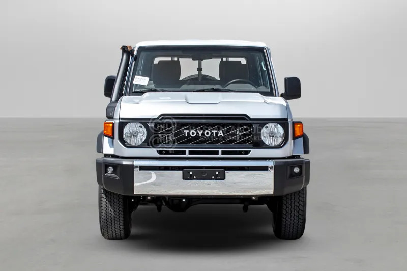 Toyota Land Cruiser Pick Up LC79 4x4 DC - Пикап: слика 2 Toyota Land Cruiser Pick Up LC79 4x4 DC - Пикап: слика 2