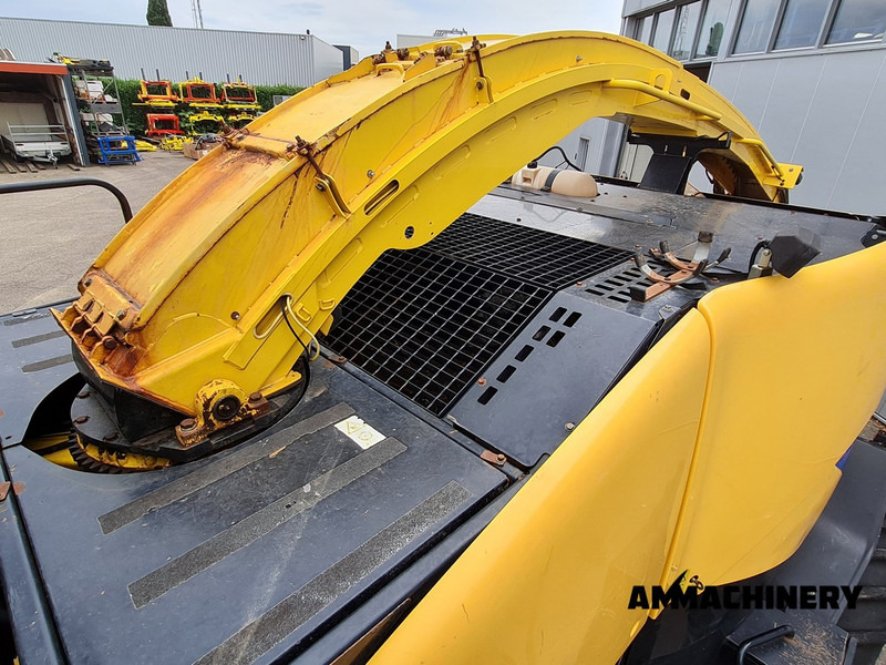 Лизинг на New Holland FR9060 including Kemper 375 Plus New Holland FR9060 including Kemper 375 Plus: слика 7 Лизинг на New Holland FR9060 including Kemper 375 Plus New Holland FR9060 including Kemper 375 Plus: слика 7