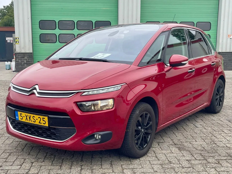 Citroën C4 Picasso REAR VIEW CAMERA, BLIND SPOT SENSOR, AUTO PARKING, FRONT & REAR PARKTRONIC, - Хечбек: слика 1 Citroën C4 Picasso REAR VIEW CAMERA, BLIND SPOT SENSOR, AUTO PARKING, FRONT & REAR PARKTRONIC, - Хечбек: слика 1