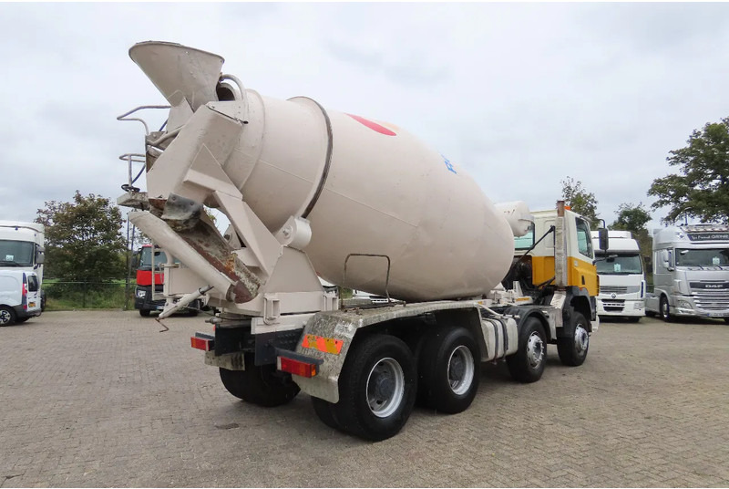 DAF CF 430 8x4, full spring ! Great condition - Камион миксер за бетон: слика 5 DAF CF 430 8x4, full spring ! Great condition - Камион миксер за бетон: слика 5
